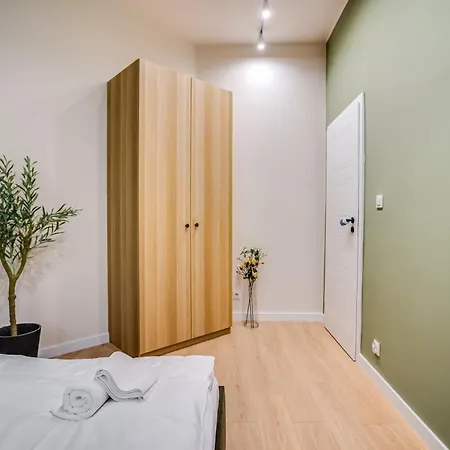 Elegancki Z Miejscem Do Pracy Obok Mtp Apartman Poznań